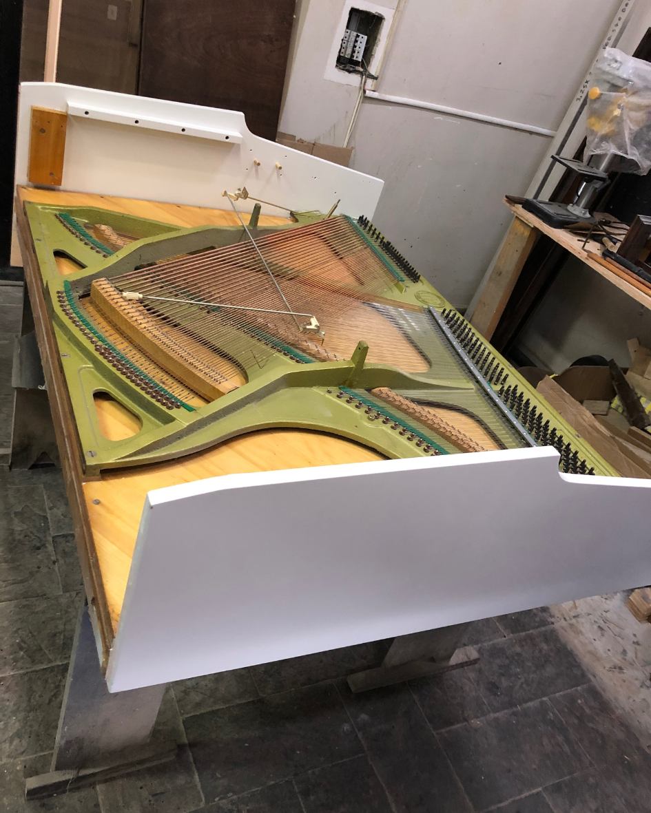 Restauração, Afinação, Transporte Manutenção, Compra e Venda.