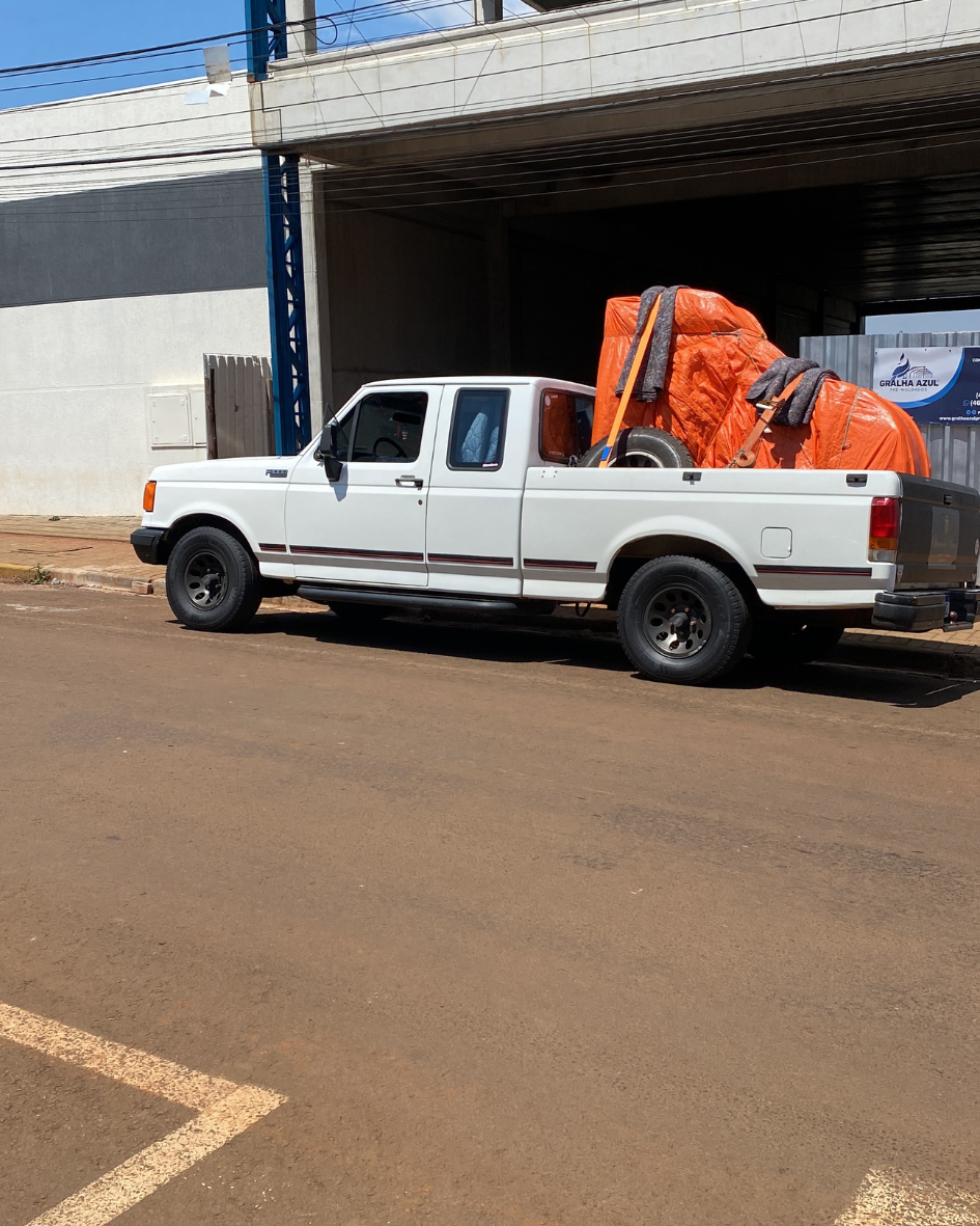 Restauração, Afinação, Transporte, Manutenção, Compra e Venda.