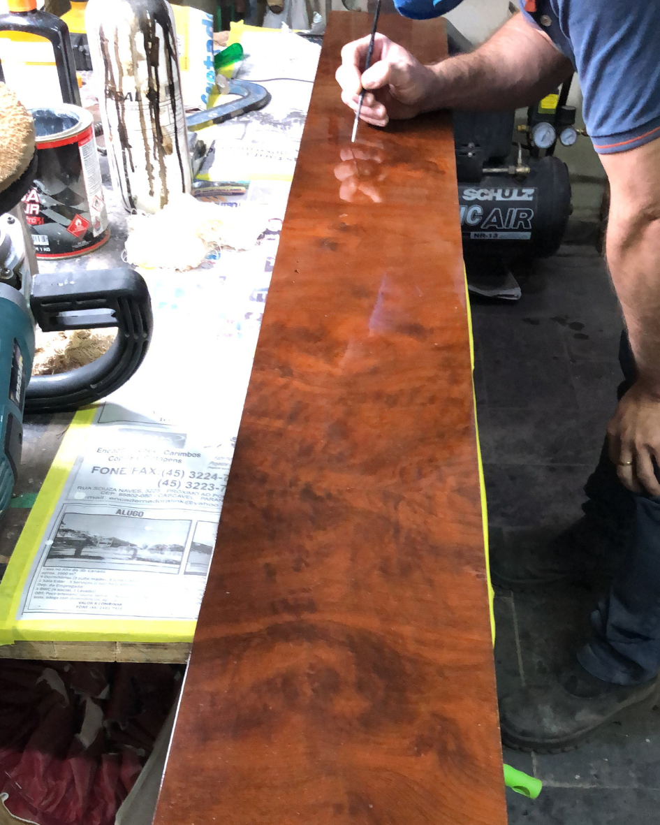 Restauração, Afinação, Transporte Manutenção, Compra e Venda.